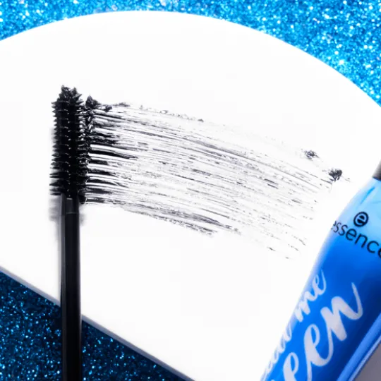 essence Call me Queen Dramatic False Lash Effect Mascara Waterproof 11,5 ml