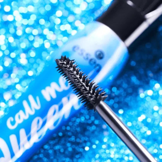 essence Call me Queen Dramatic False Lash Effect Mascara Waterproof 11,5 ml