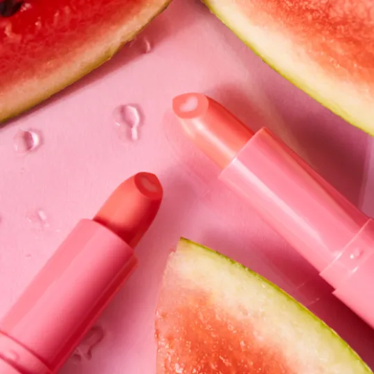 essence mystery box makeup set 01