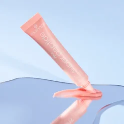 essence The Super Peptide Glossy Lip Treatment 07