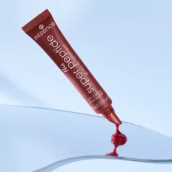 essence The Super Peptide Glossy Lip Treatment 06