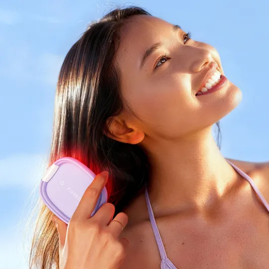 FOREO FLIP™ Plus LED Detangling Hairbrush Lavender