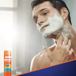 Gillette Fusion5 Ultra Moisturizing Rakgel för män 200 ml