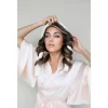Heatless Curls in Mulberry Silk