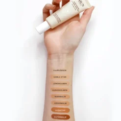 IDUN Minerals Moisturizing Mineral Skin Tint SPF30 Gamla Stan Light 27 ml