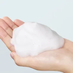 Klairs Rich Moist Foaming Cleanser 100 ml