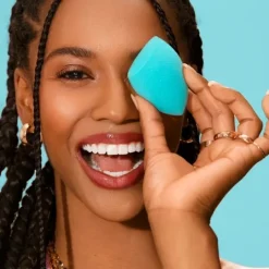 Real Techniques Miracle AirBlend Sponge