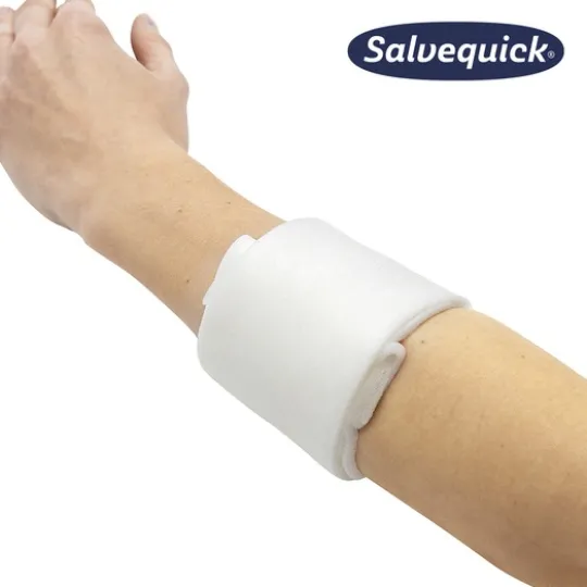 SalvequickMED Foam bandage 8 cm