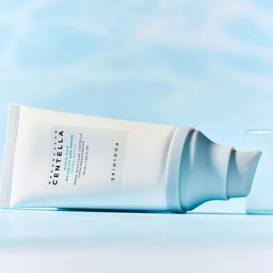 SKIN1004 Madagascar Centella Hyalu-Cica Water-Fit Sun Serum SPF50+ PA++++ 50 ml