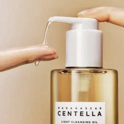 SKIN1004 Madagascar Centella Light Cleansing Oil 200 ml