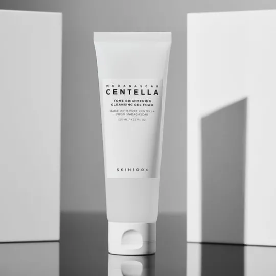 SKIN1004 Madagascar Centella Tone Brightening Cleansing Gel Foam 125 ml